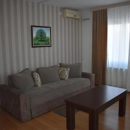 Garni Lion 3* Jagodina