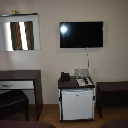 Garni Lion Hotel 3*